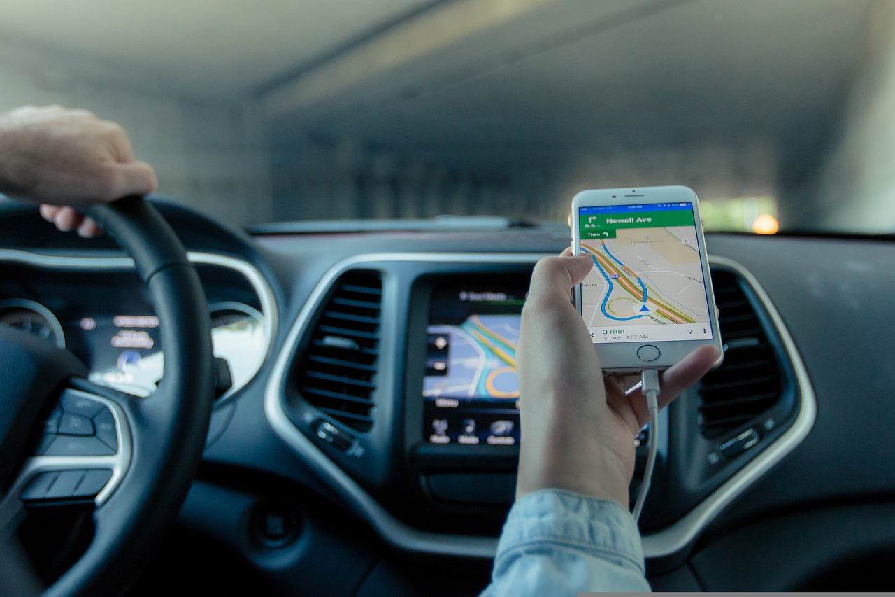 Why are GPS Devices Essential | MapUpgrade.com